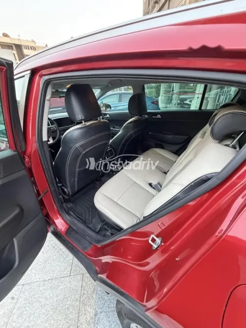 Kia Sportage 2022 Red Used for Sale - 9