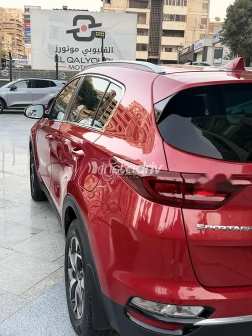 Kia Sportage 2022 Red Used for Sale - 10
