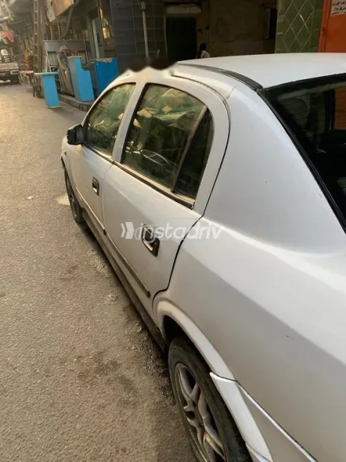 Opel Astra 2000 White Used for Sale - 2