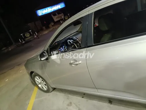 Chevrolet Optra 2023 White Used for Sale - 5