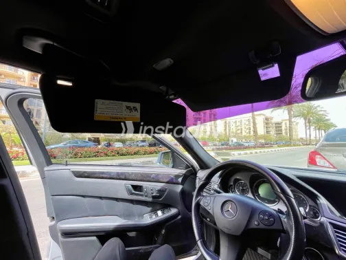 Mercedes E 350 2011 White Used for Sale - 8