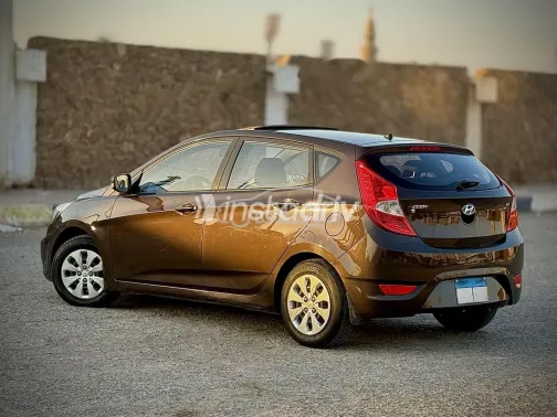 Hyundai Accent RB 2017 Brown Used for Sale - 4