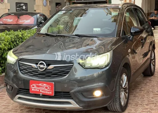 Opel Crossland 2018 Gray Used for Sale - 2