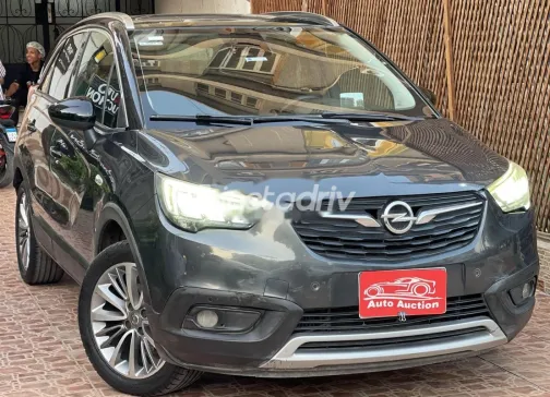 Opel Crossland 2018 Gray Used for Sale - 5