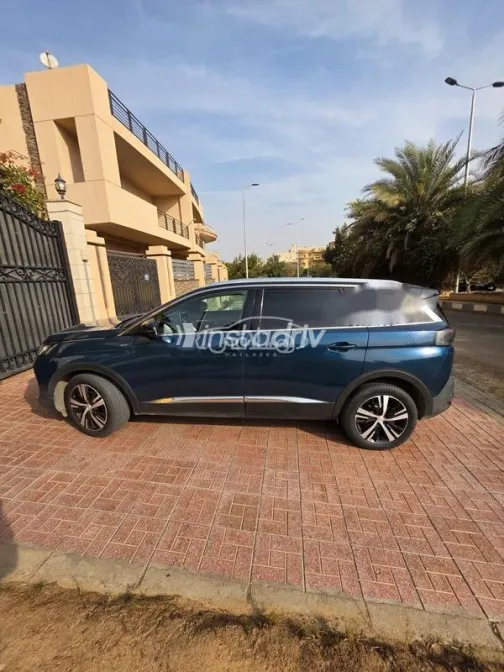 بيجو 5008 2021 أبيض مستعملة للبيع - 3
