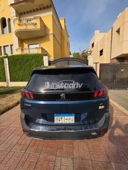 بيجو 5008 2021 أبيض مستعملة للبيع - 4
