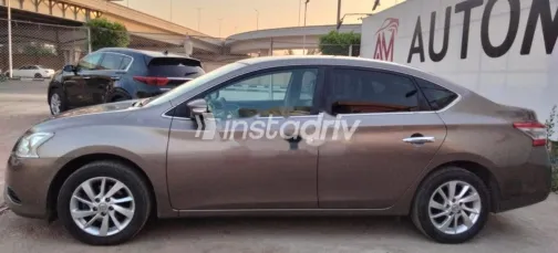 Nissan Sentra 2019 Gold Used for Sale - 5
