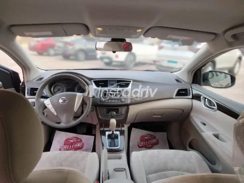 Nissan Sentra 2019 Gold Used for Sale - 9