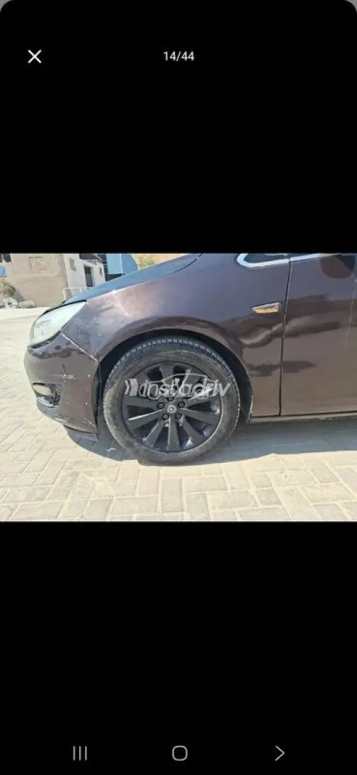 Opel Astra 2013 Brown Used for Sale - 7