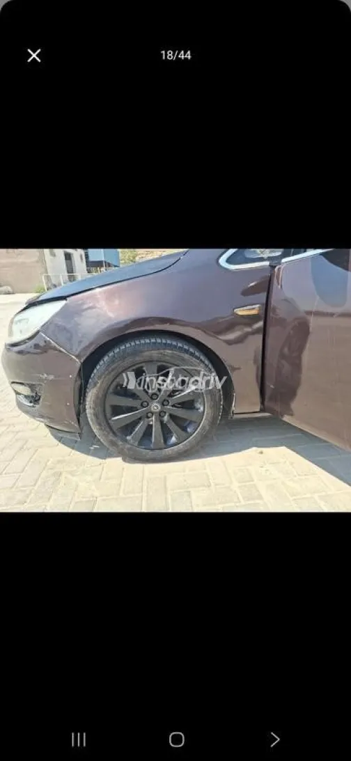 Opel Astra 2013 Brown Used for Sale - 10