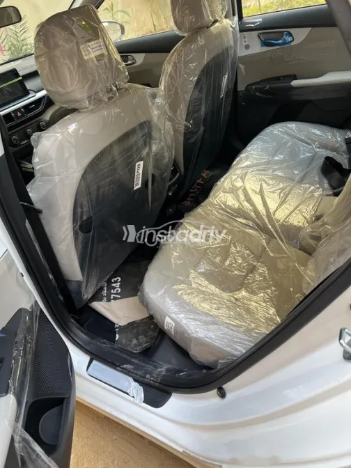 Kia Cerato 2024 White Used for Sale - 5