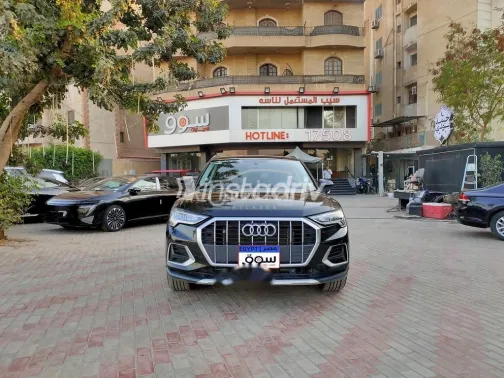 Audi Q3 2025 Black Used for Sale - 1