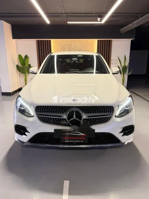 Mercedes GLC 250 2018 White Used for Sale - 1