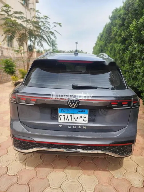 Volkswagen Tiguan 2024 White Used for Sale - 8