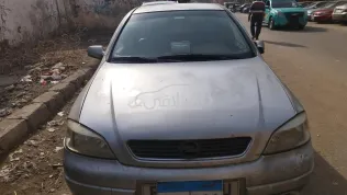 اوبل أسترا 2001 فضي مستعملة للبيع