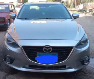 مازدا 3 2015 أبيض مستعملة للبيع