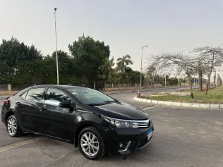 Toyota Corolla 2016 White Used for Sale