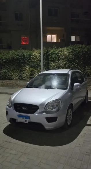 Kia Carens 2010 Silver Used for Sale