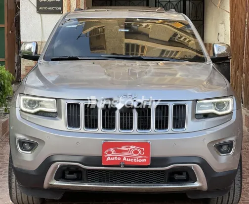 Jeep Grand Cherokee 2017 Gray Used for Sale - 1