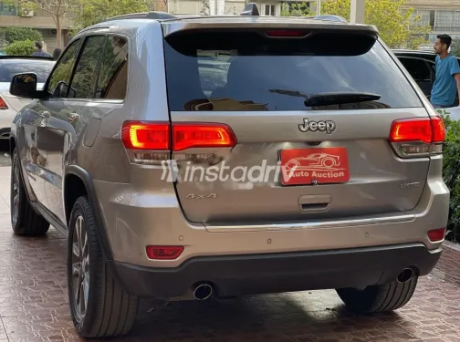 Jeep Grand Cherokee 2017 Gray Used for Sale - 5