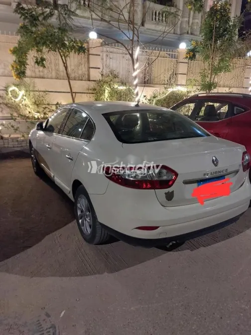 Renault Fluence 2015 Beige Used for Sale - 1