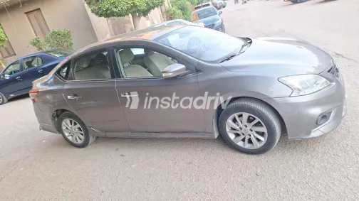 Nissan Sentra 2019 White Used for Sale - 1