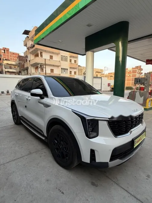 Kia Sorento 2025 White Used for Sale - 1