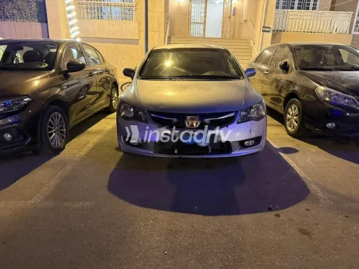 Honda Civic 2010 Silver Used for Sale - 1