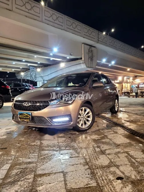 شيرى اريزو 5 2023 ذهبي مستعملة للبيع - 6