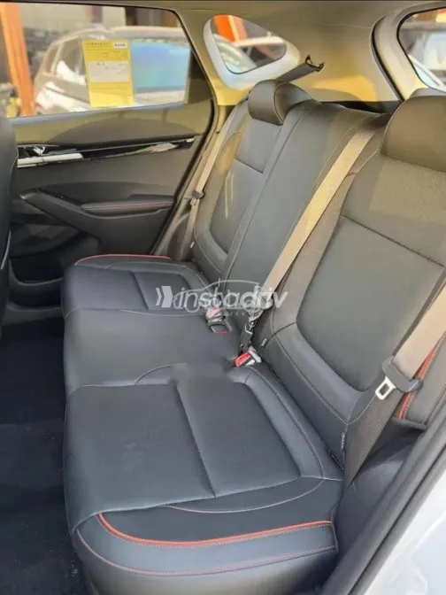 Kia Seltos 2023 White Used for Sale - 6