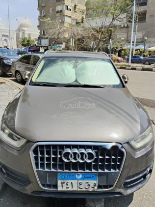 اودي Q3 2015 رمادي غامق مستعملة للبيع