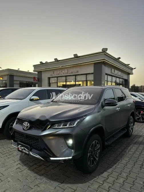 Toyota Fortuner 2023 Gray Used for Sale - 8