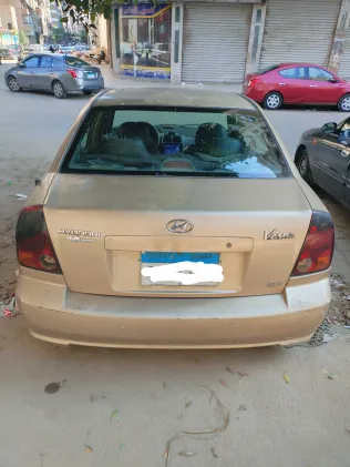 Hyundai Verna 2004 White Used for Sale