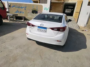 Mazda 3 2017 White Used for Sale
