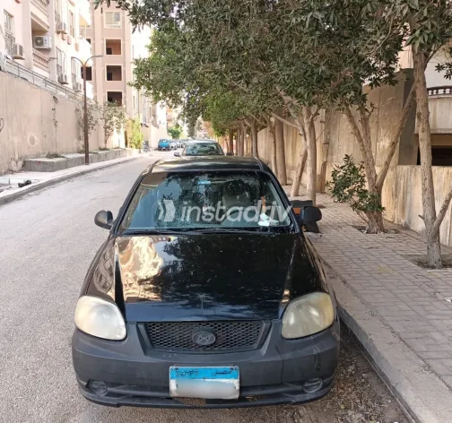 هيونداي فيرنا 2006 أبيض مستعملة للبيع - 3