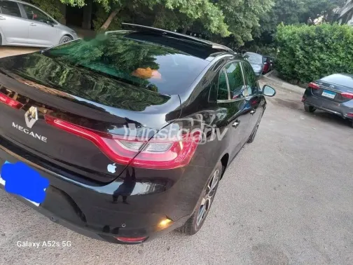 رينو ميجان 2021 أبيض مستعملة للبيع - 1