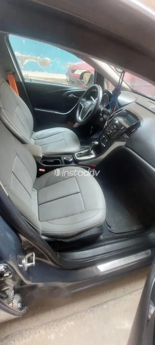 Opel Astra 2015 Dark Gray Used for Sale - 9