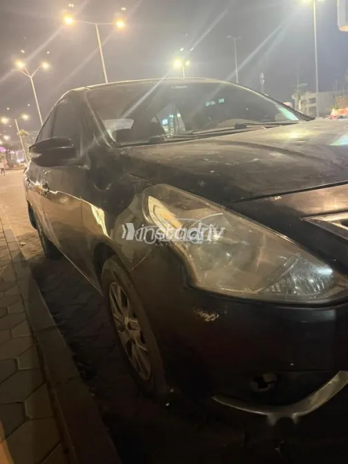 Nissan Sunny 2016 Gray Used for Sale - 4