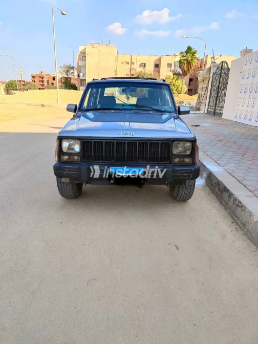 Jeep Cherokee 1995 White Used for Sale - 7