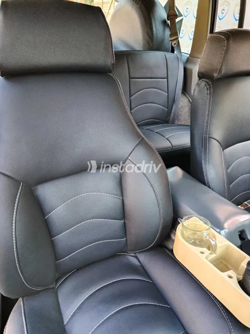 Jeep Cherokee 1995 White Used for Sale - 8