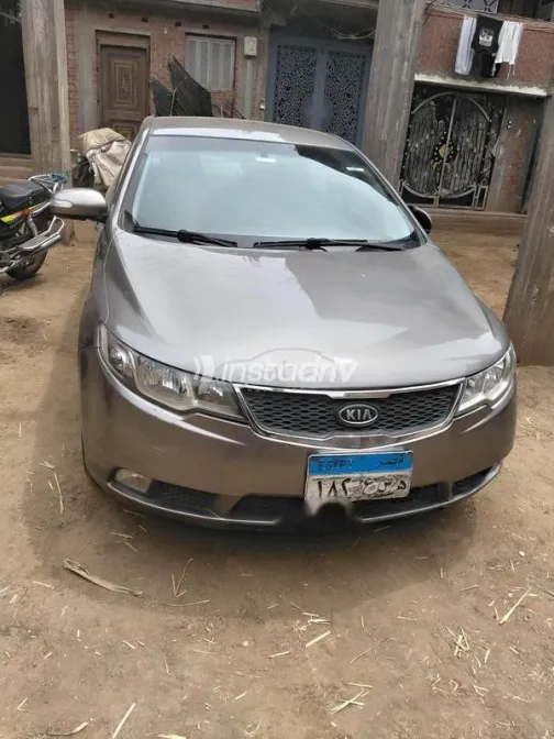 Kia Cerato 2010 Gray Used for Sale - 1