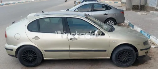 Seat Leon 2003 Gold Used for Sale - 6