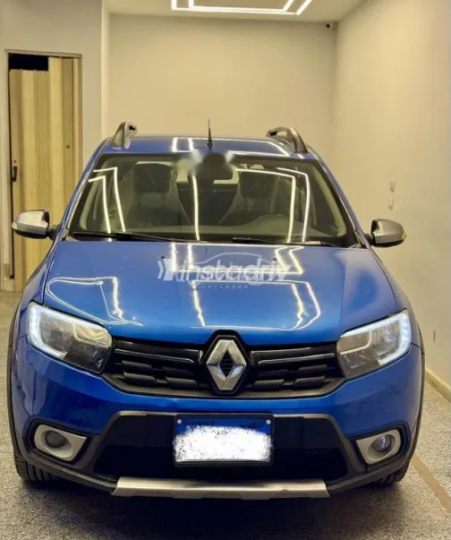 بى واى دى‬ F3 2009 أسود مستعملة للبيع - 4