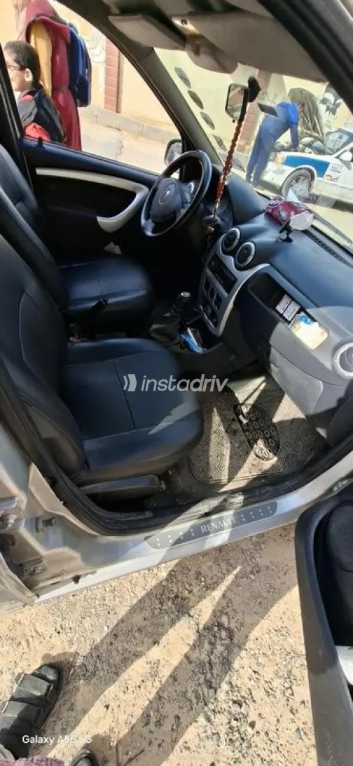 Renault Logan 2010 Silver Used for Sale - 8