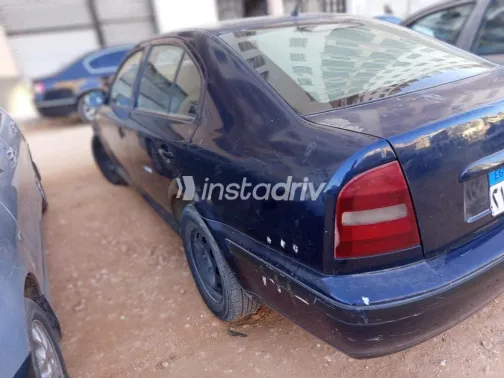 سكودا اوكتافيا A4 1998 أزرق مستعملة للبيع - 5