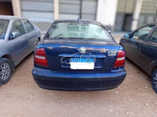 سكودا اوكتافيا A4 1998 أزرق مستعملة للبيع