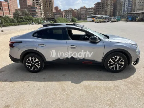 سيتروين C4X 2025 أبيض مستعملة للبيع - 7