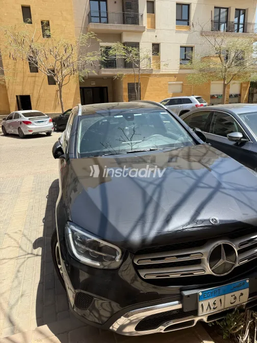 مرسيدس GLC 200 2021 أبيض مستعملة للبيع - 3
