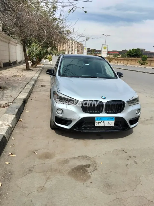 بي ام دبليو X1 2018 أبيض مستعملة للبيع - 2
