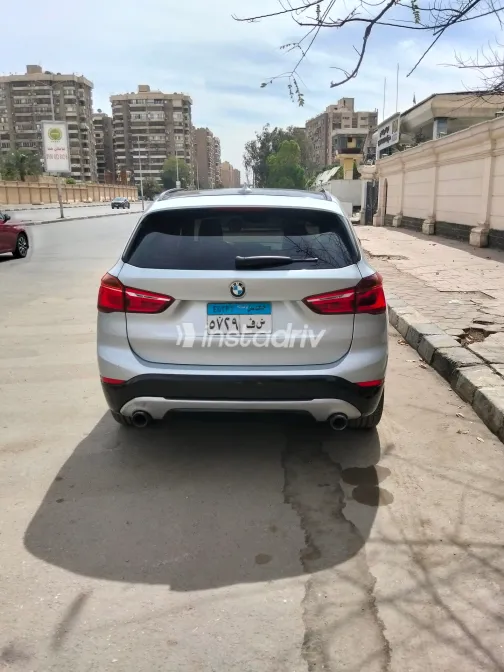بي ام دبليو X1 2018 أبيض مستعملة للبيع - 3